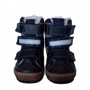NEW RENBUT SHOES kid's velcro triple strap snow boots in navy